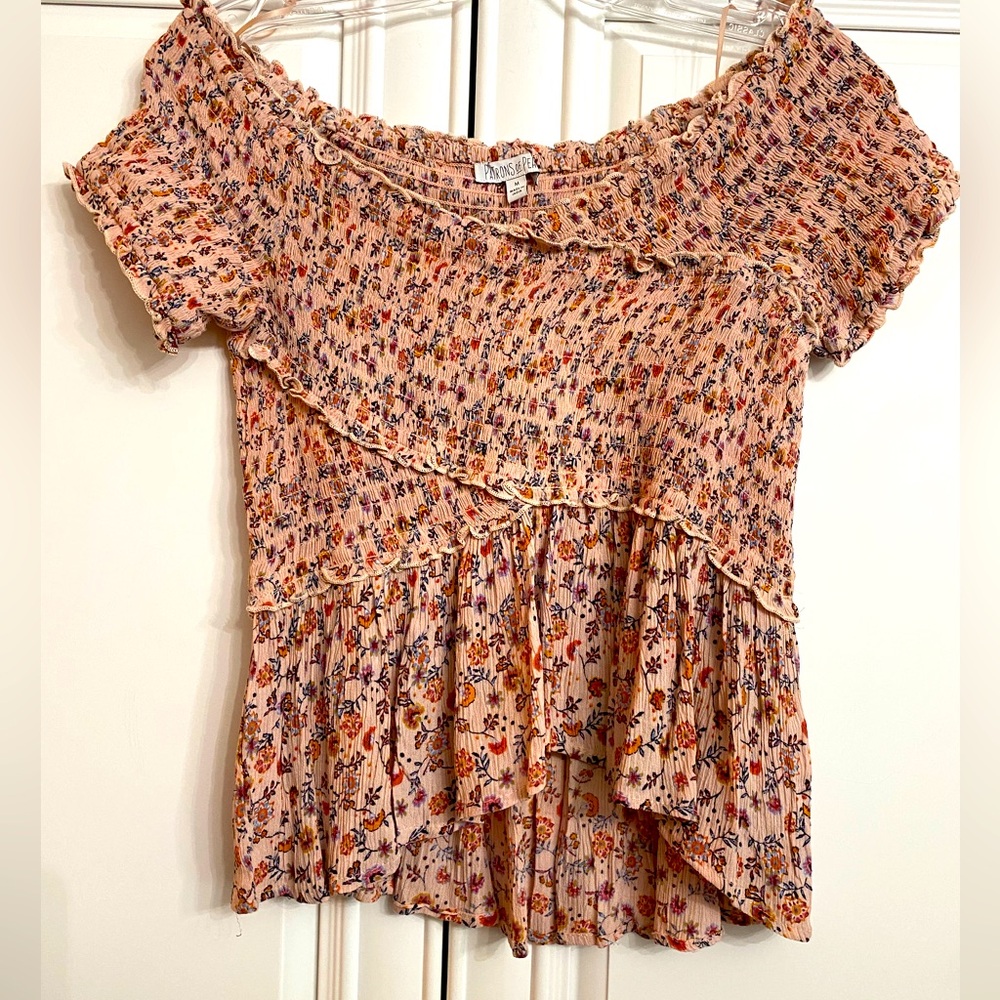 Patrons of Peace Womens Sz Medium Short Sleeved Scoop Neck Smocked Pink/Blue Top